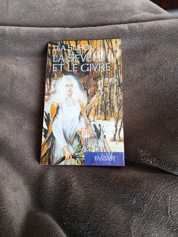 Livre La sève et le givre de Léa Silhol