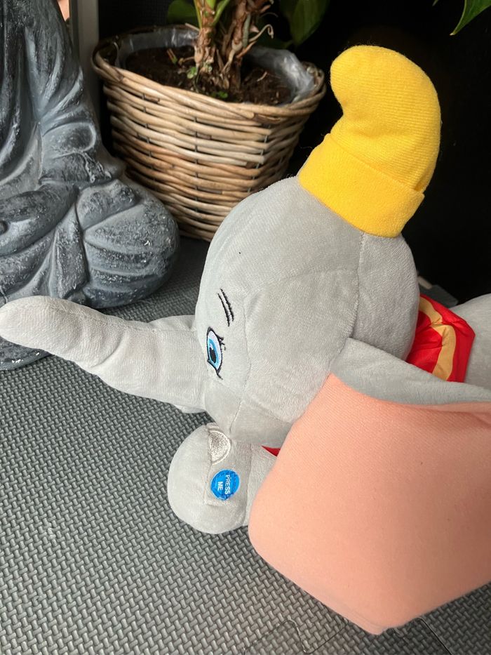 Peluche éléphant Dumbo - photo numéro 6