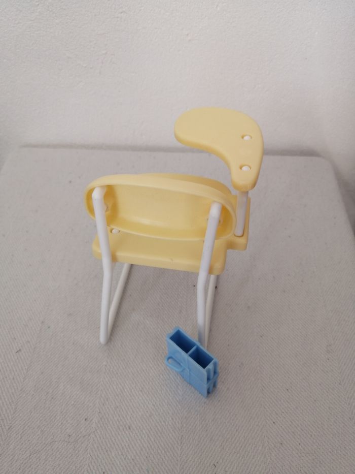 chaise d'école barbie - photo numéro 4
