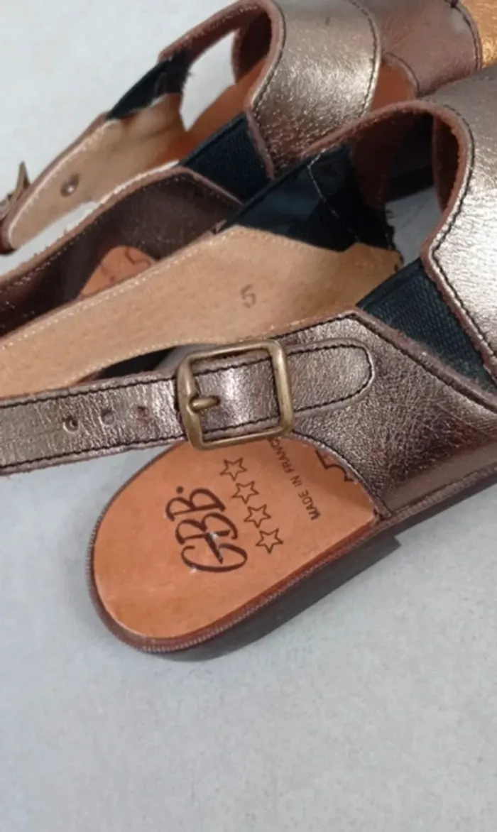 Sandales GBB cuir multicolores – Pointure 35 – Très bon état - photo numéro 3