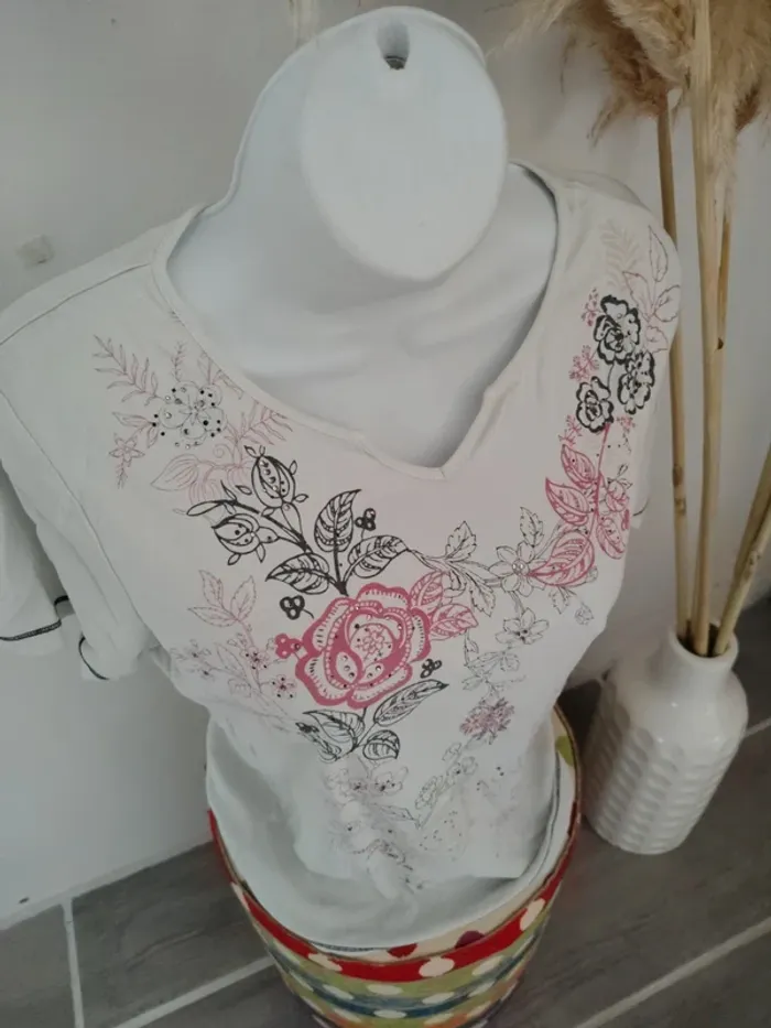 Tee shirt femme 🎀 38 - photo numéro 2