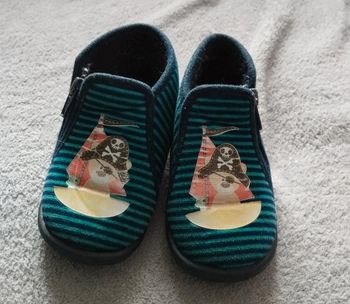 Chaussons taille 20