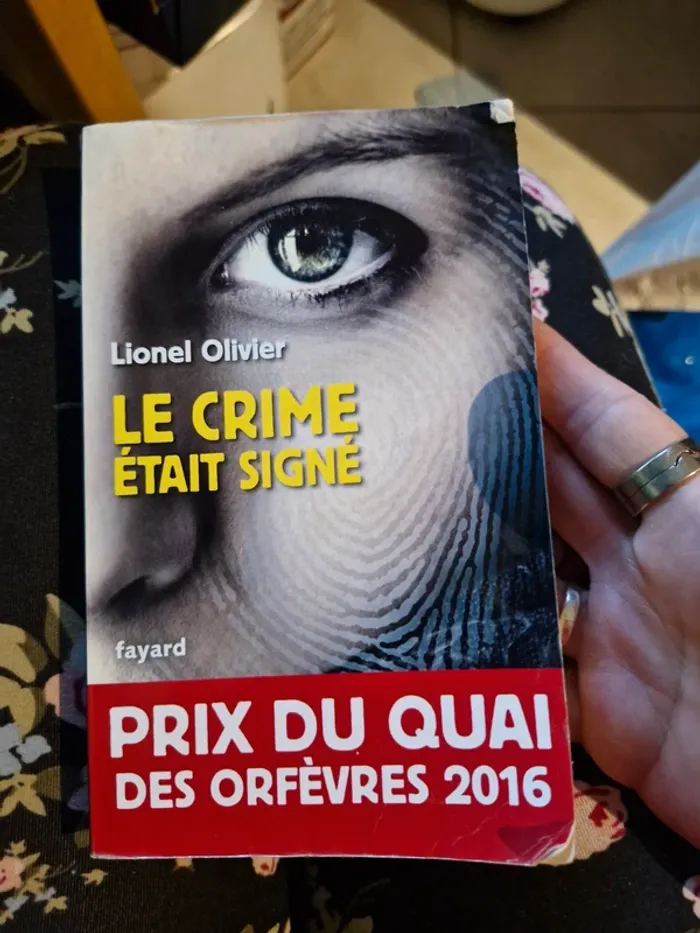 Le crime etait signé
