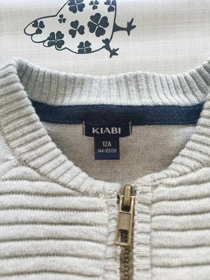 Gilet gris clair - photo numéro 2