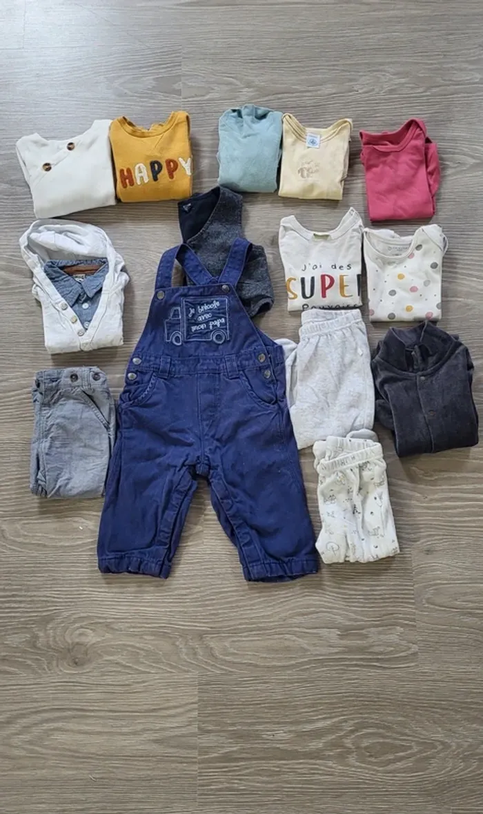 Lot vêtements 12 mois