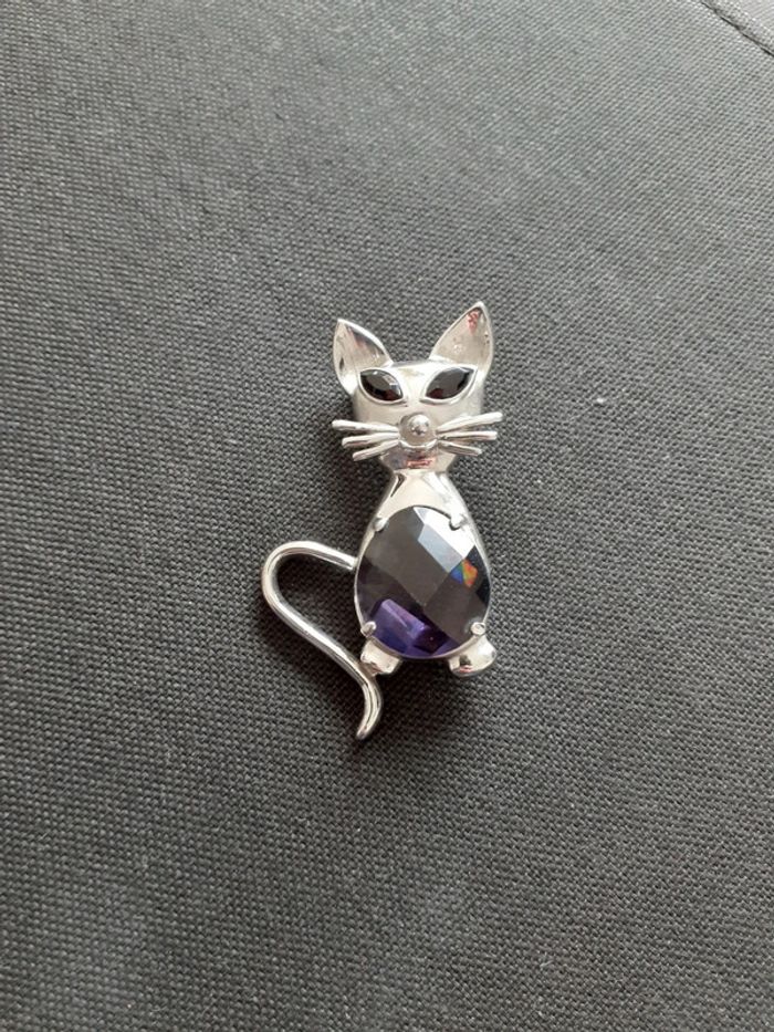 Broche