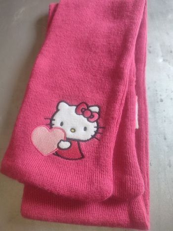 Écharpe Hello Kitty