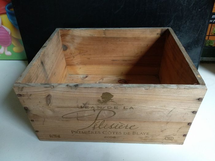 Caisse bouteilles de vin