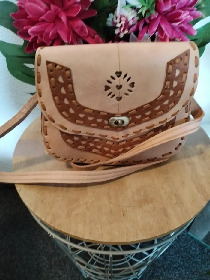 Sac bandoulière beige en cuir