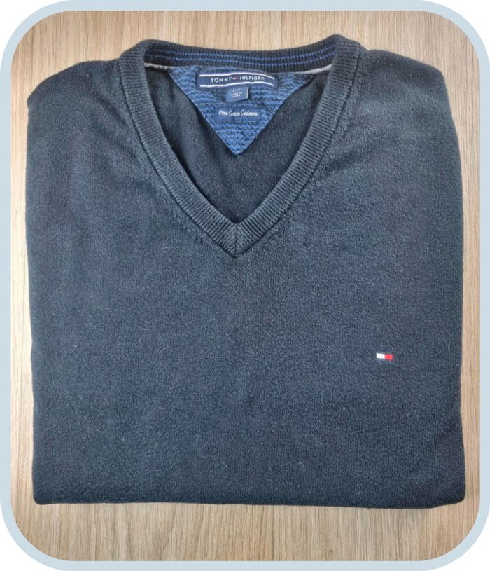 Pull col V bleue Tommy Hilfiger " Pima Cotton Cashmere " Taille L