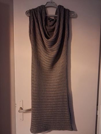 Longue robe pailletée