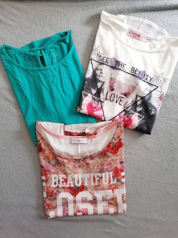 Lot de t shirt colorés