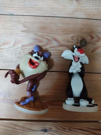 Lot de 2 figurines Looney Tunes