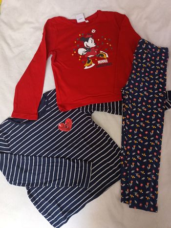 2 hauts manches longues et 1 legging 