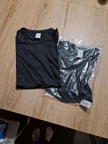 Lot de 2 maillots de sport