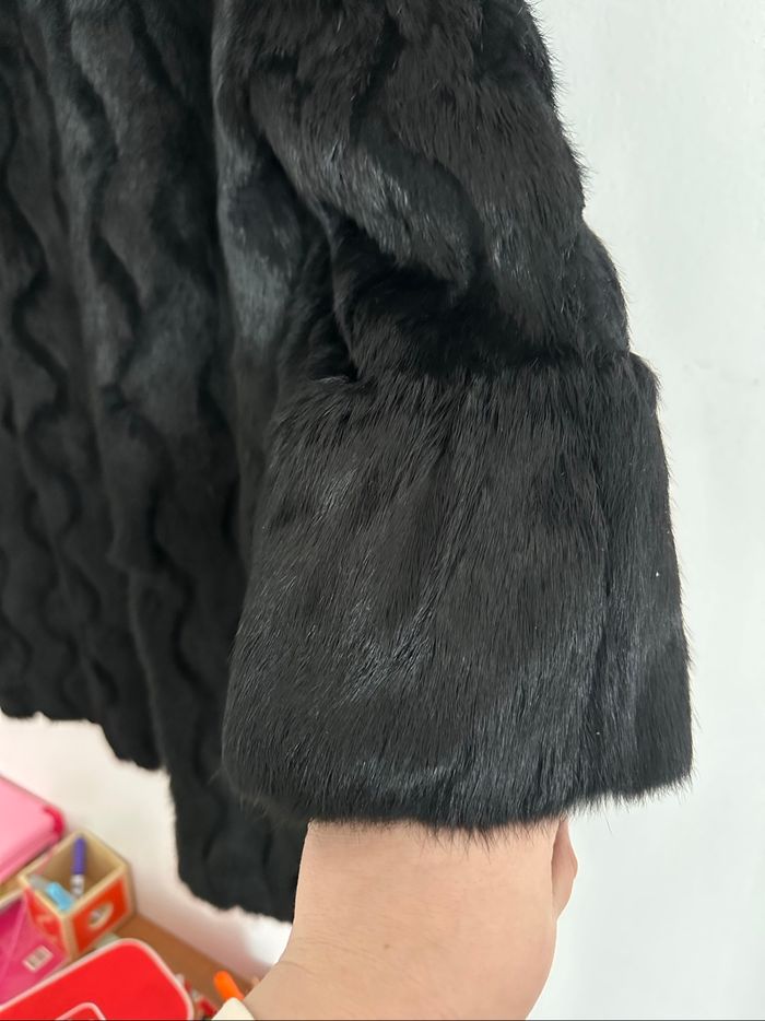 Manteau en fourrure taille L ( très agréable ) - photo numéro 2