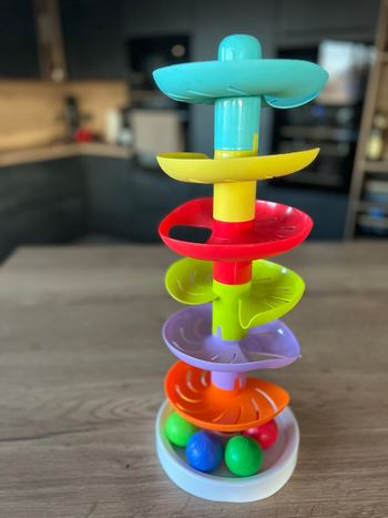 Joue spirale  12 mois