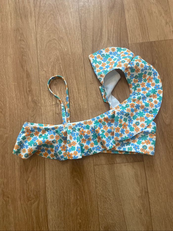 Maillot de bain fille 5/6 ans - photo numéro 2