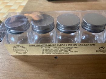 6 mini bocaux en verre transparent