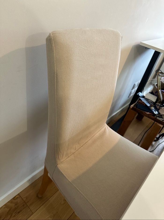 Table et chaises IKEA - photo numéro 3