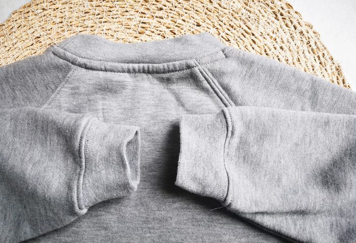 Pull 👸gris, crapule, trutex, 4ans - photo numéro 5