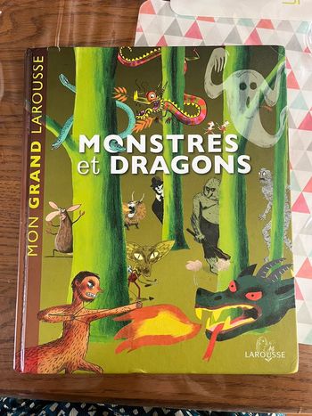 Livre monstres et dragons