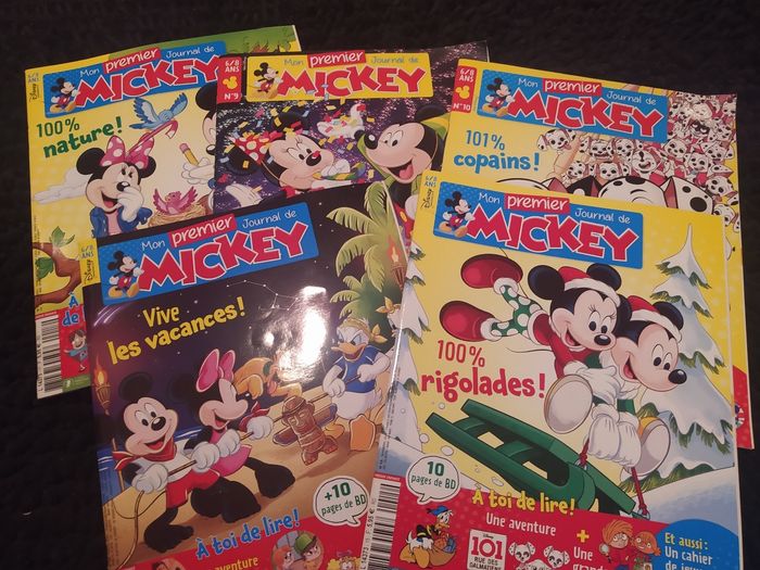 Lot de magazines Mickey neuf