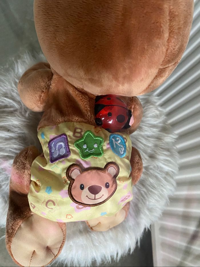 Peluche interactive VTech Ourson 1, 2, 3 Suis-moi - photo numéro 4