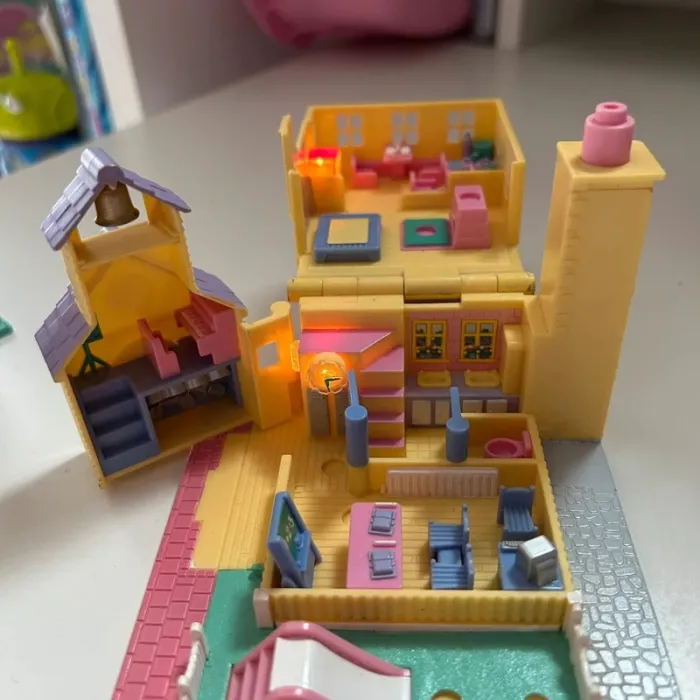 Polly pocket light-up schoolhouse vintage 1993 - photo numéro 2