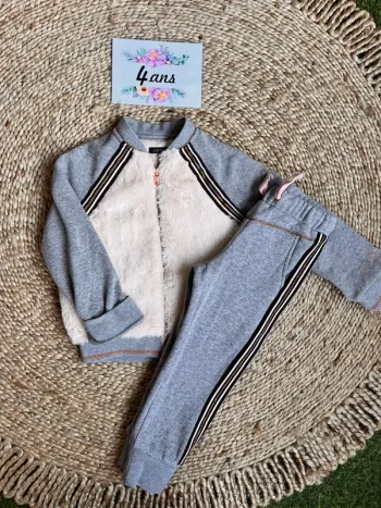 Ensemble tout doux ikks jogging 4 ans