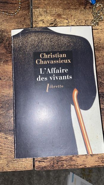 l’affaire des vivants