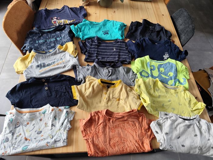 Lot de tee shirts manches courtes 4 ans
