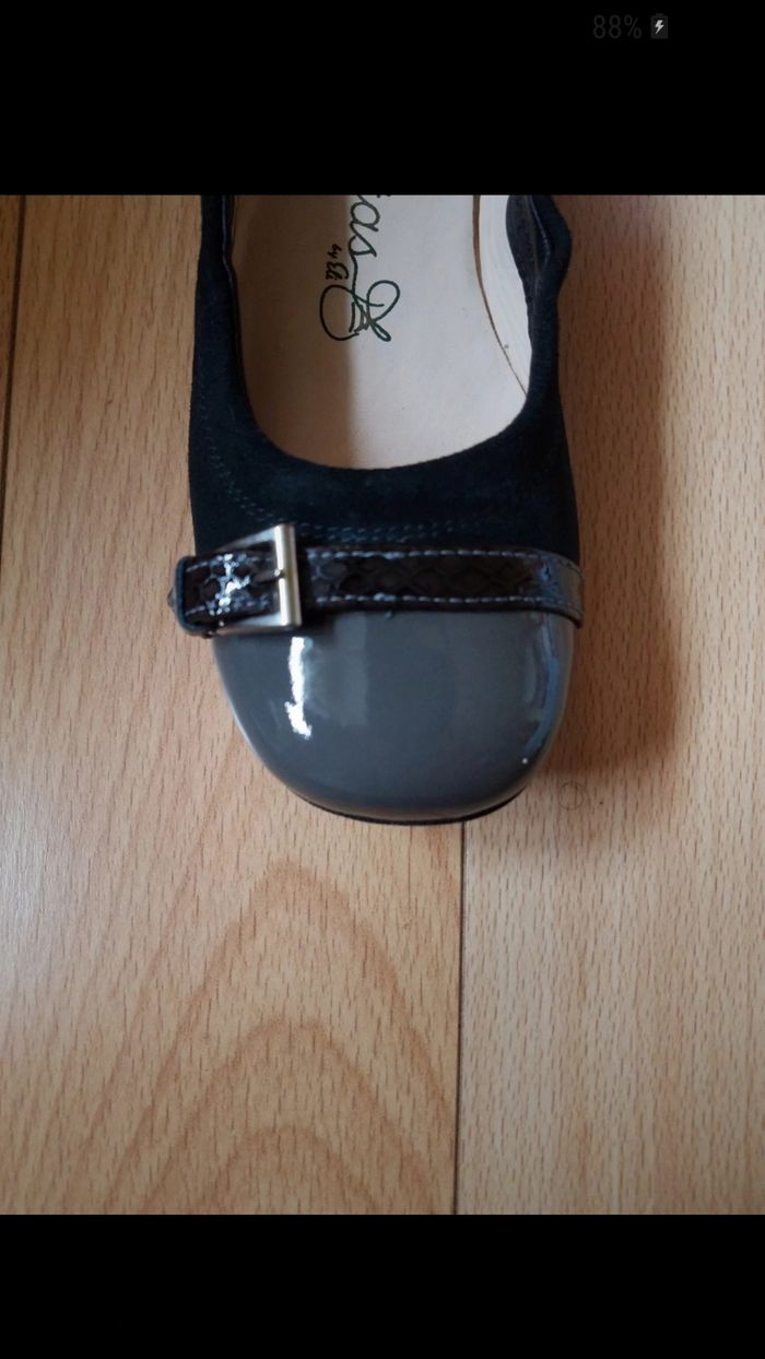 # ballerines #
Papanatas
#Pointure 31 neuf - photo numéro 2