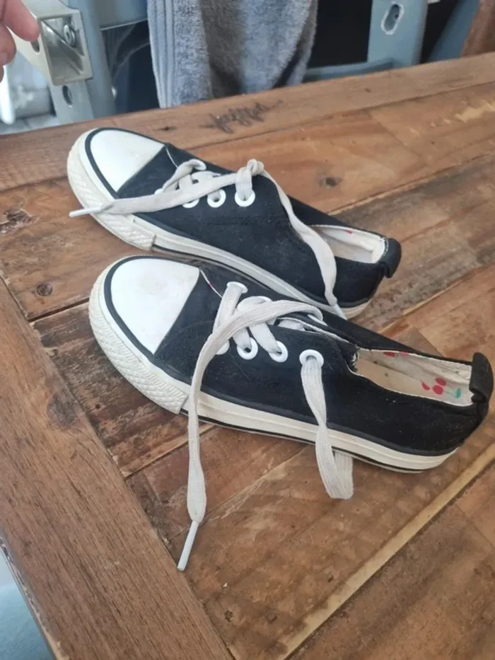 Tennis taille 27 - photo numéro 2