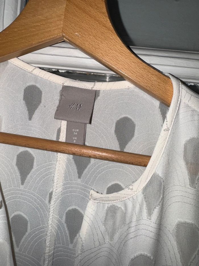 Robe H&M Taille 36 - photo numéro 5
