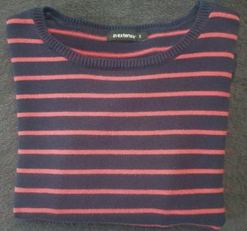 Pull léger manches longues. 