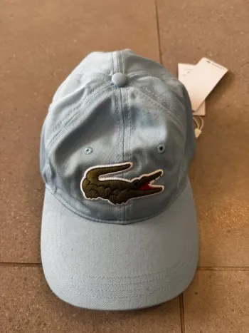Casquette bleu clair Lacoste, neuve avec étiquette, taille unique, valeur 65€