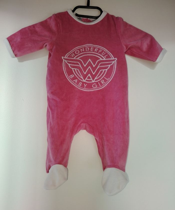 Pyjama wonder woman taille 3 mois