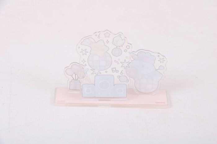 BT21 2022 Party Acrylic Standing Monthly Calendar - photo numéro 2