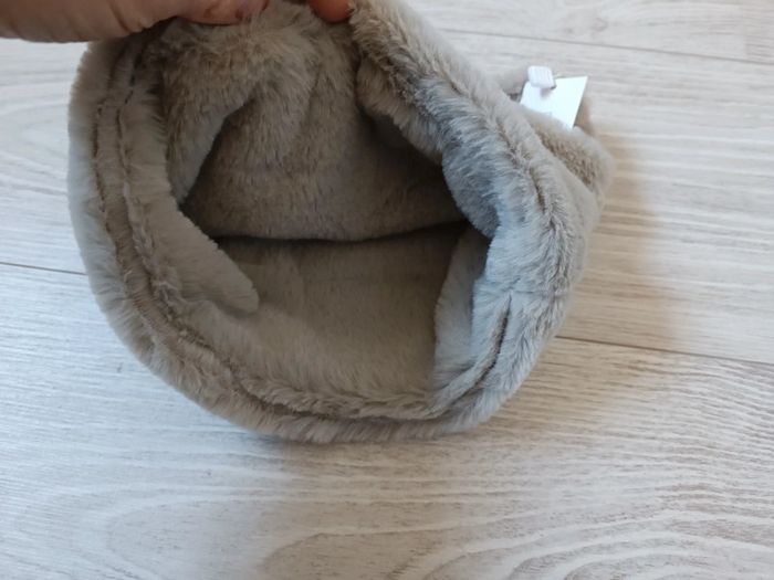 Tour de cou 2/4 ans - photo numéro 2