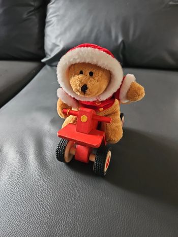 Figurine ourson Noël + véhicule bois