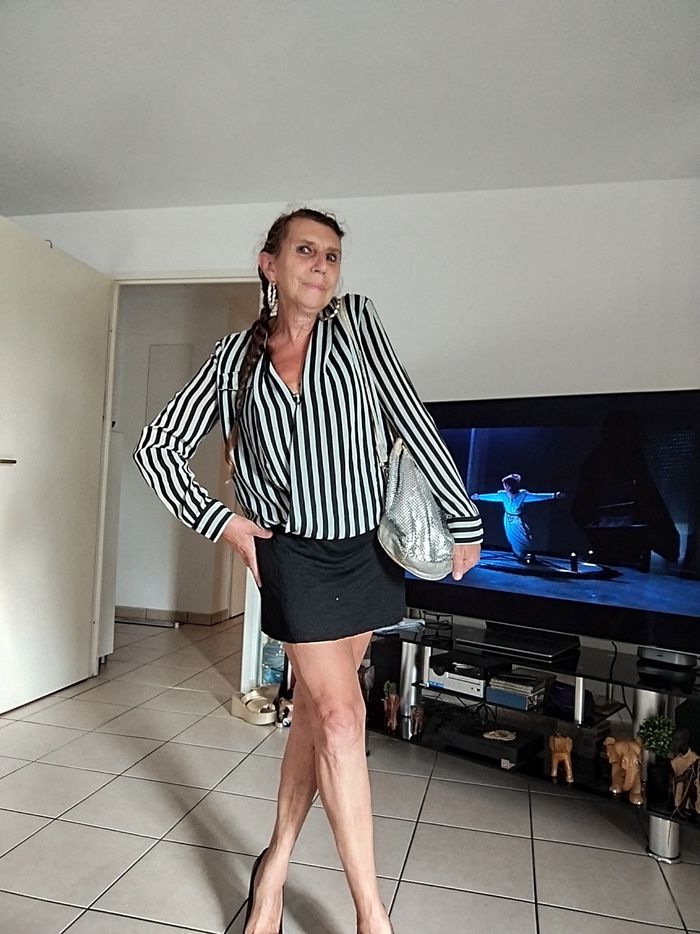 Robe 👗 mini chic Drôle de Copine Paris - photo numéro 6