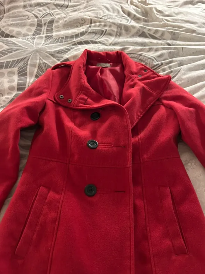 Manteau rouge - photo numéro 2