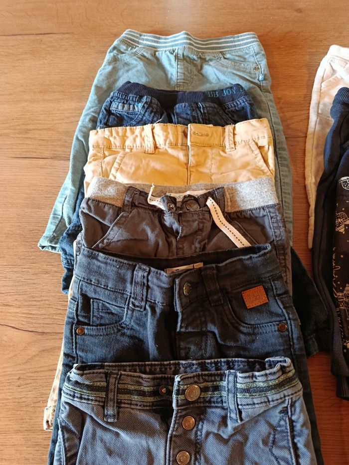 Lot pantalons 12 mois - photo numéro 2