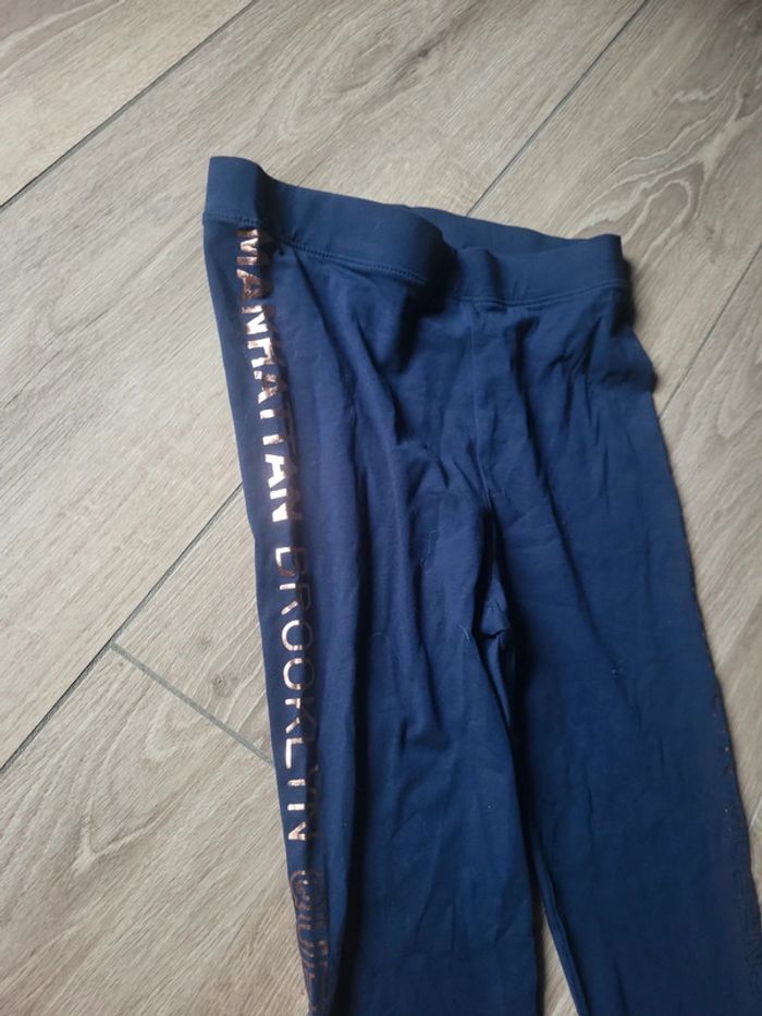 Legging avec inscriptions sur le côté - photo numéro 3