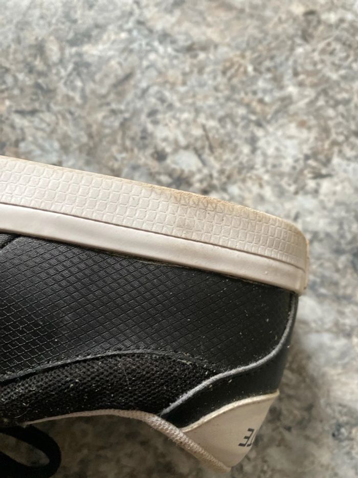 Chaussures Lacoste - photo numéro 10