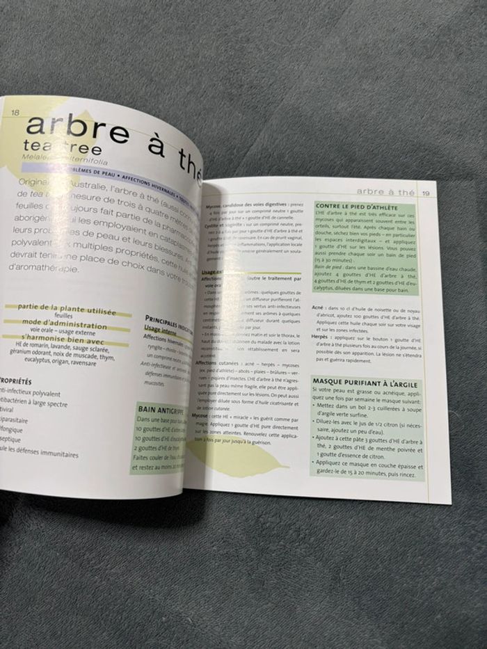 Livres huiles essentielles, aromathérapie - photo numéro 2