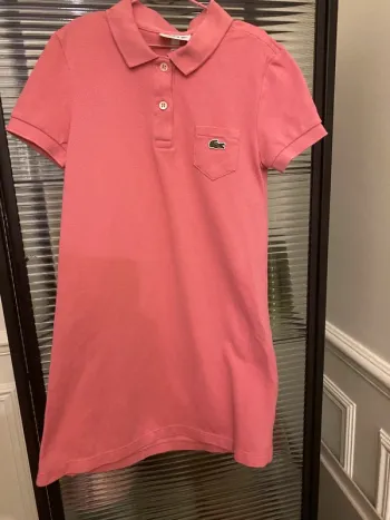 Robe polo Lacoste rose 8 ans