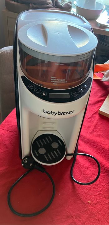 Machine à biberons baby brezza