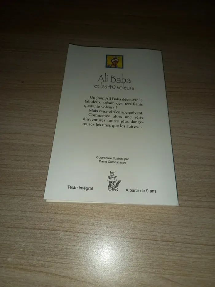Livre Ali baba et les 40 voleurs - photo numéro 2
